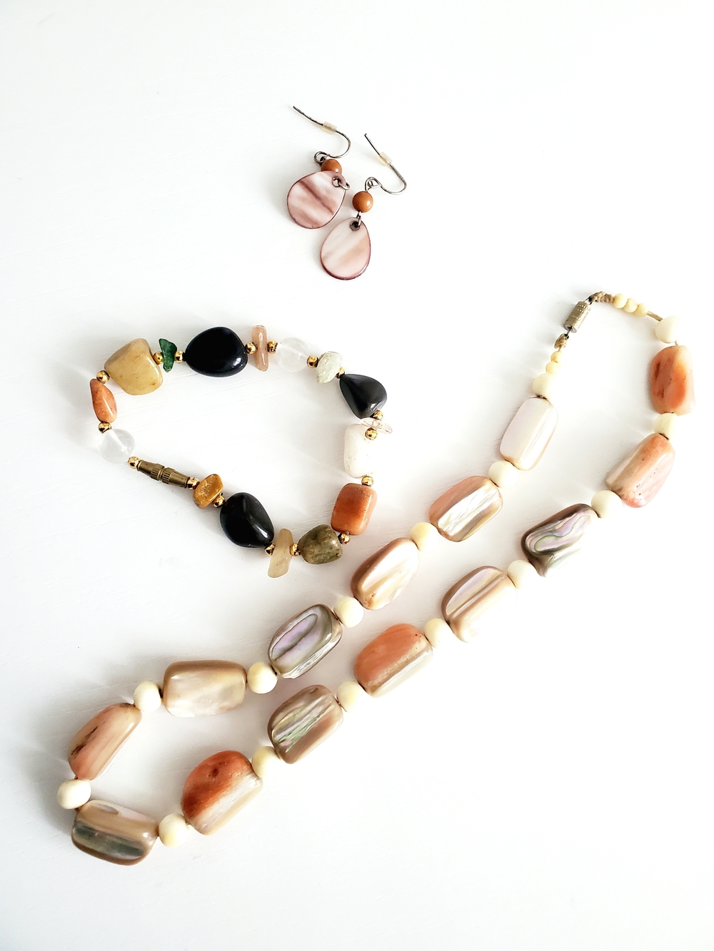 Multi-Stone Peach and Cream Beaded Necklace with Matching Earrings and Bracelet